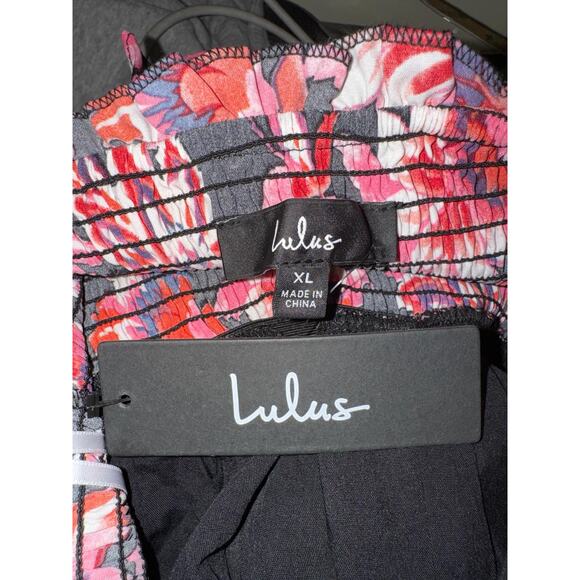 Lulus Sweet Treasure Floral Smocking Waist Romper Sz XL NWT - Picture 5 of 8